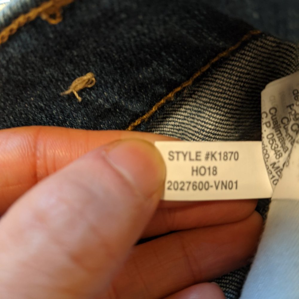Madewell Petite 9" Mid-Rise Skinny Jeans - Picture 5 of 9